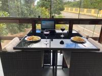 Flat no Condomínio Paraíso Serra Negra - A 200m da Bodega de Véio - B&B Bezerros