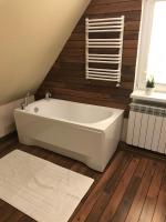 Agroturystyka FIFI Dom drewniany z 4 sypialniami - Chambres d'hôtes Młynary