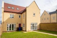 B&B Bicester - 6 Bedroom New Build Detached House in Bicester - Bed and Breakfast Bicester