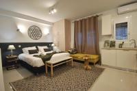 Window to...Acropolis! - B&B Atenas