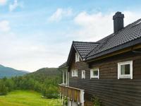 Four-Bedroom Holiday home in Bygstad 2