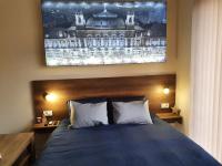 Malavi DV1 small top center studio Ruse - B&B Ruse