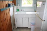 Two-Bedroom Cottage - Lakeside