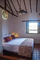 Zimmer mit Kingsize-Bett