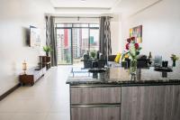 SILVERSTONE APARTMENTS -Modern Living 1 BR NEAR YAYA - GYM&POOL - B&B Nairobi