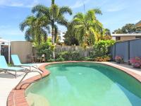 3 bedroom unit with views of Marina, close to beach - B&B Mooloolaba