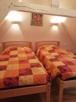 Kleines Zweibettzimmer