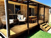 225 on Myall - Bed and Breakfast Tea Gardens