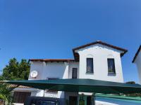 Hacienda Holiday Home - B&B