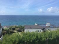 B&B Porthleven - Captivating 8-Bed House in Porthleven - Bed and Breakfast Porthleven