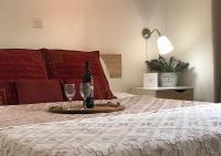 B&B Limassol - Royal Sunset Studios & Apartments - Bed and Breakfast Limassol