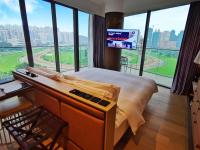 Suite King + 60 mins Thai Full Body Care for 1 Person