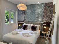 FLH Cascais Downtown Premium Apartment II - Bed and Breakfast Cascais