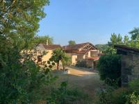 Country Villa for 18 Pool Cinema Football Pitch - Chambres d'hôtes Verteillac
