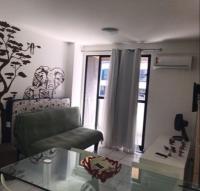 NA BEIRA MAR DE PAJUCARA- EDIF NEO- APARTAMENTO QUARTO E SALA - POSSUI VARANDA- VISTA LATERAL DO MAR-RUA JULIO PLECH FILHO 60 ESQUINA COM AVENIDA DOUTOR ANTONIO GOUVEIA - CONSUMO ELETRICO É PAGO No CKECK-OUT - 1 KWH É 1,35 REIAS - B&B Maceió