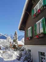 ALP APARTMENTS centre location with traditional design and self check-in - B&B Engelberg