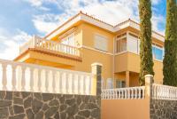 Flatguest Villa Veneguera - B&B