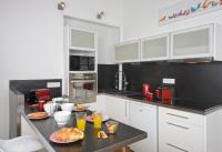 B&B Angers - Hyper Centre Place Imbach - Bed and Breakfast Angers