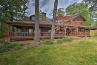 B&B Hot Springs - Hilltop Hot Springs Log Cabin with Hot Tub and Grill! - Bed and Breakfast Hot Springs
