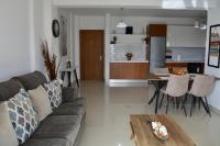 B&B Chloraka - Panorama - Chlorakas Paphos - New Deluxe 2 Bed Apt By Yiota - Bed and Breakfast Chloraka