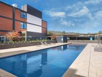 Trendy, Self Contained Inner City Apartment - B&B