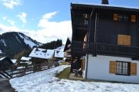 Le Petit Refuge - Lupins - B&B Champoussin