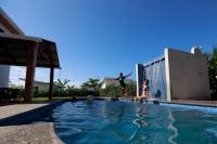 B&B Loma - 2 Comfortable New Villas Near Pacific, Private Pool with Waterfall - Bed and Breakfast Loma