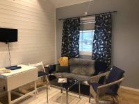 Strandnära Stuga Vänersnäs - B&B
