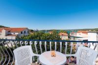 B&B Lovište - Apartments Ljube - quiet location & close to the beach - Bed and Breakfast Lovište