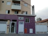 Prédio com piscina na cobertura frente ao mar,apartamento para até 6 pessoas e 3 crianças até 8 anos, churrasqueira na sacada, Wi-Fi grátis, rede de proteção, NÃO oferecemos roupas de cama e banho, 1 vaga de garagem, na Praia Grande-Vila Mirim - B&B Praia Grande