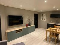 Lom Apartment - B&B Lom