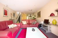 B&B Hobart - Three bedrooms Unit with free parking - Bed and Breakfast Hobart