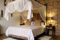 Honeymoon Suite
