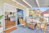 Sanbis Cabin - hidden boutique retreat, sea views - B&B