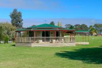 B&B Naracoorte - Carolynnes Cottages - Bed and Breakfast Naracoorte