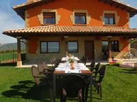 Casa rural Navarra para niños, accesible para grupos grandes de 14-16 personas Belastegui II - Chambres d'hôtes Eulz