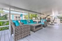 Walk to Beach Miramar Tropical Cabana with Deck! - B&B Destin