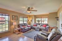 Family Blue Ridge Gem w/ Hot Tub! 1/2 Mi to River - B&B Piney Creek