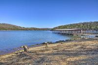 Condo in Lakefront Resort w/ Pool! Ozarks Getaway - B&B Kimberling City
