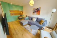 Luxury Green Apartment - Center - Balcony View - Free Parking - Ferienwohnung Pristina