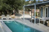 Aelia Cottage - Bed and Breakfast Mánganos