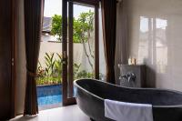 The Calna Villa Bali - B&B Kuta