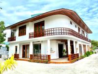 Mariana Maldives - B&B