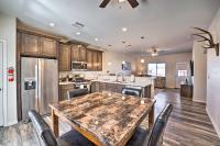 Pet-Friendly Retreat - 1 Block to Colorado River! - B&B