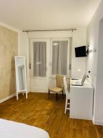 Triple Room with Private Bathroom