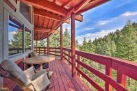 B&B San Bernardino - Lake Arrowhead Cabin with Deck and Stunning Mtn Views! - Bed and Breakfast San Bernardino