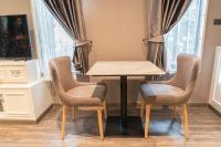 Deluxe King Room (Modern 1)