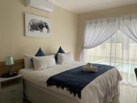 B&B Richards Bay - iMpongo Royal Lodge - Bed and Breakfast Richards Bay