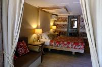 Queen Room with Garden View