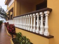 Apartment mit Balkon